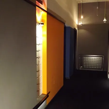Hotel Cristall - Frankfurt City