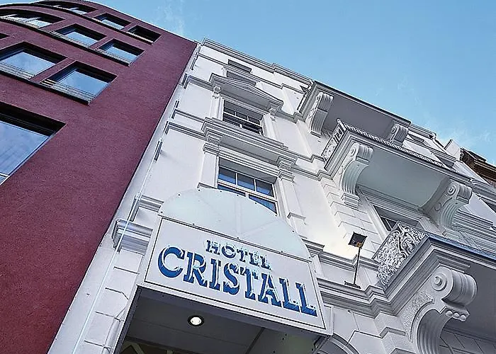 Cristall - Frankfurt 3*