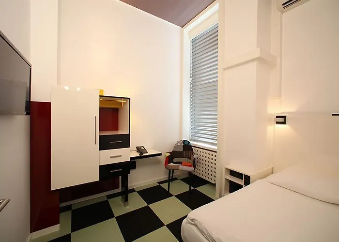 Hotel Cristall - Frankfurt