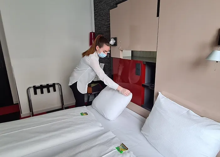 Otel Cristall - Frankfurt Frankfurt am Main