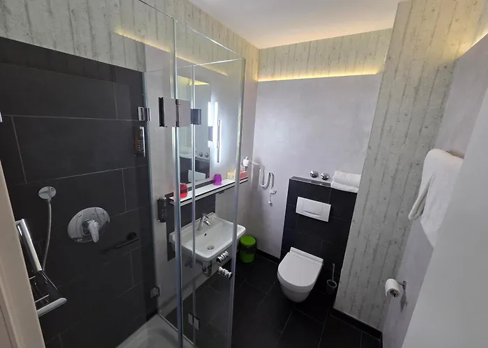 Cristall - Frankfurt Hotel 3*