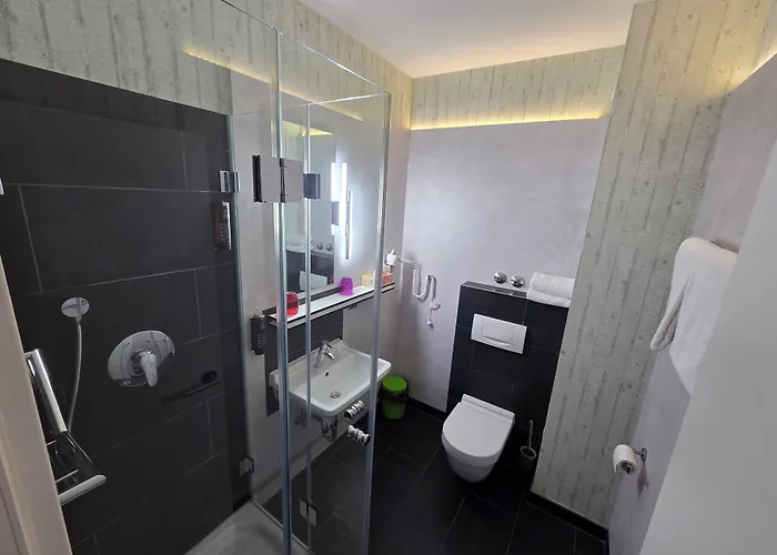 Hotel Cristall - Frankfurt