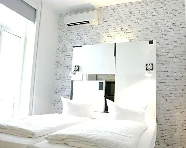 Cristall - Frankfurt 3*