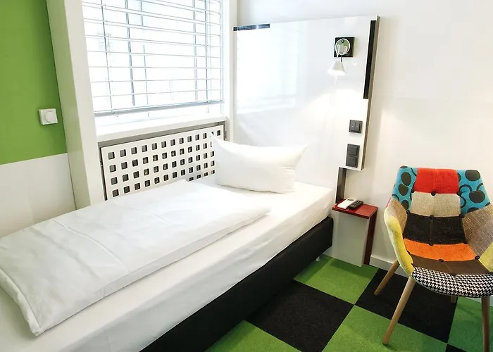Cristall - Frankfurt 3*